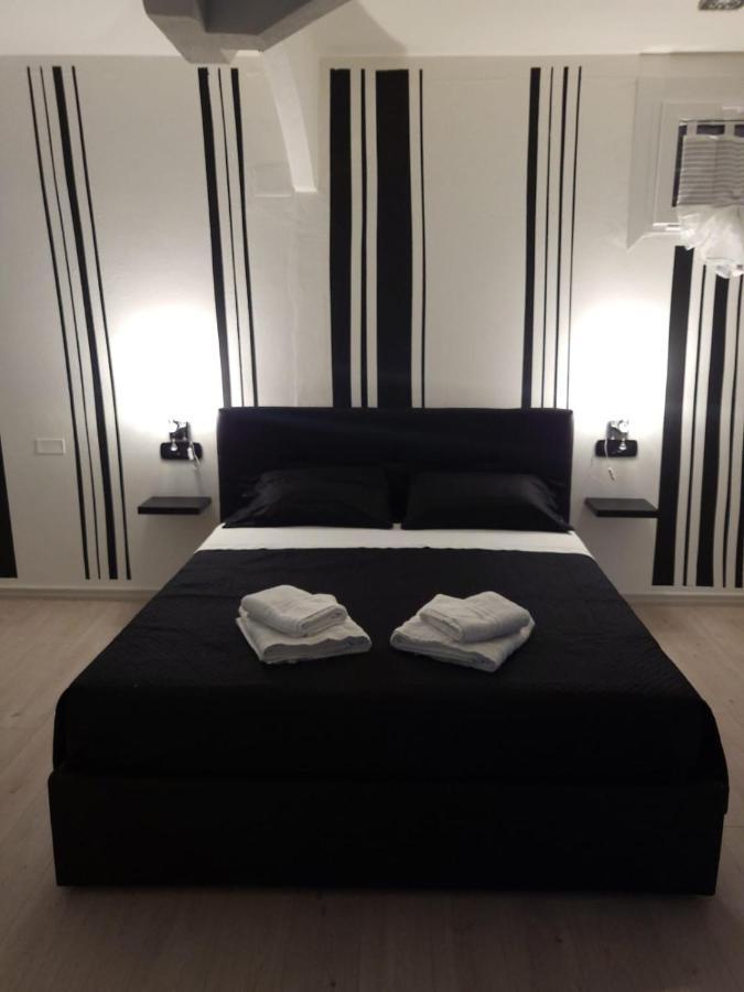 Come Per Incanto Rooms Боза Екстер'єр фото